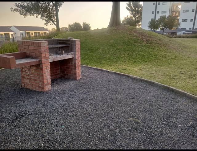 2 BEDROOM SECTIONAL TITLE FOR SALE IN LILIANTON